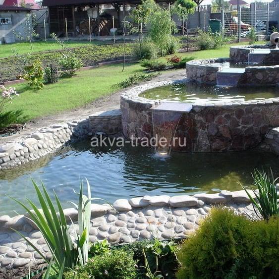 Водоем с каскадом