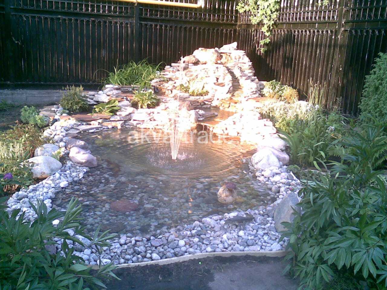 Декоративный водопад